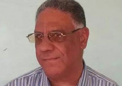 الدكتور سمير المنزلاوي الكاتب والروائي